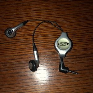 Free headphones. With $20’or more.